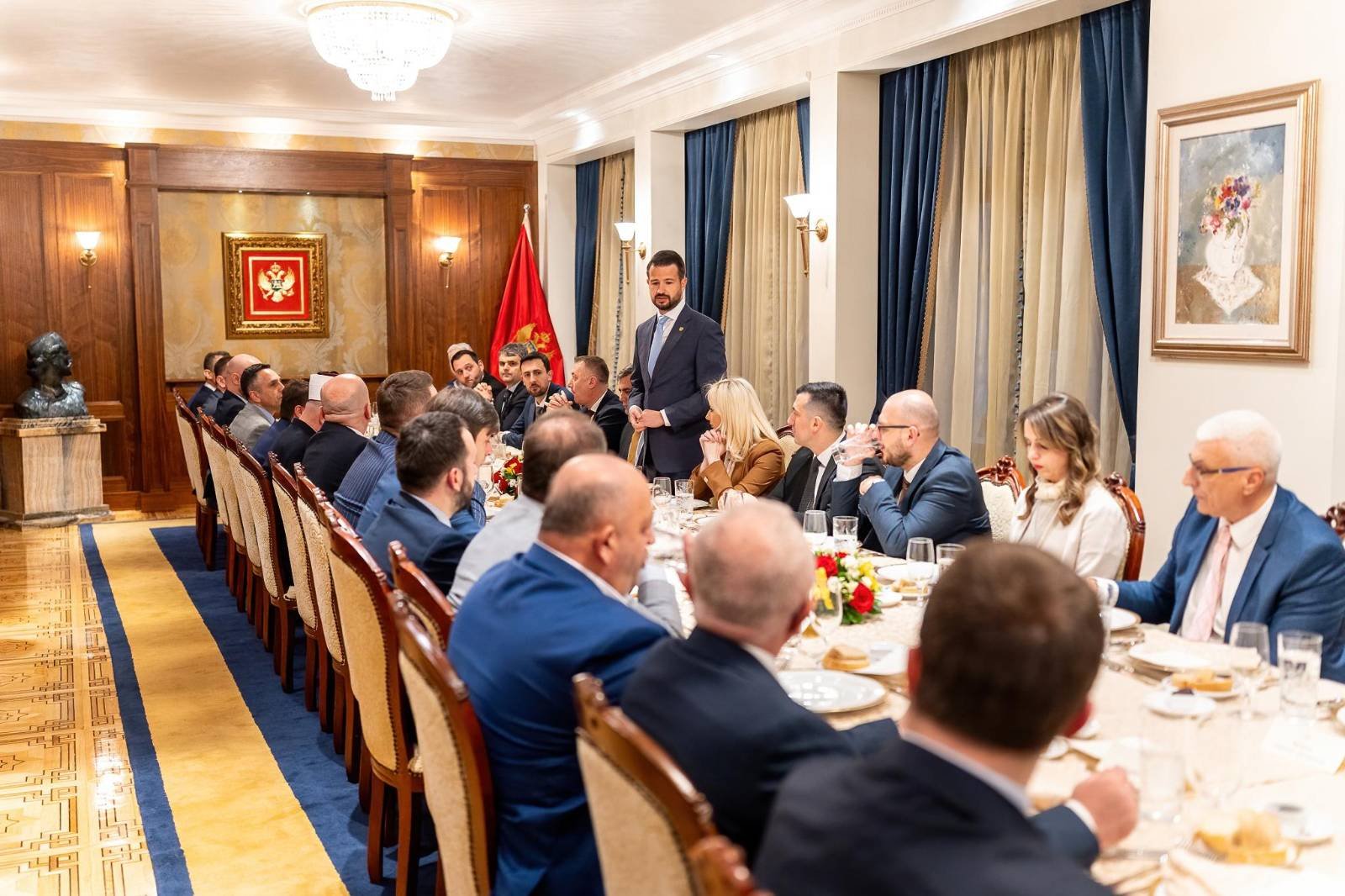 Milatović upriličio iftar: Multietnički sklad je temeljna vrijednost današnje Crne Gore