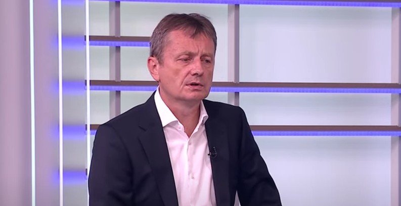 Lončar: Završena operacija, ministar Glišić na respiratoru, pratimo stanje