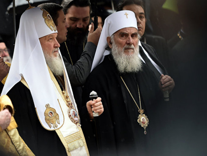 Srpska crkva, ne raskinuvši sa Carigradom, od juče u liturgijskome jedinstvu sa „ukrajinskim raskolnicima”