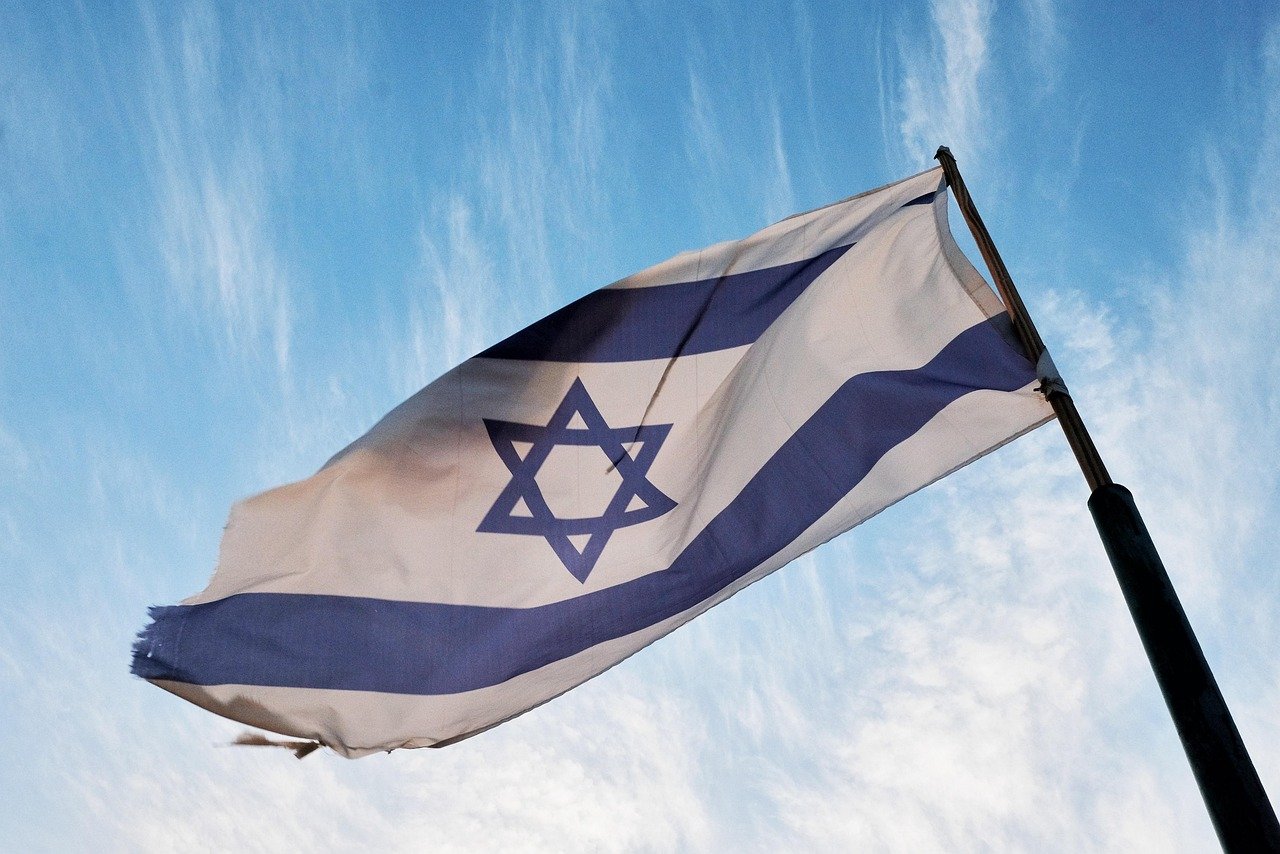 Izrael evakuiše diplomatsko osoblje u UAE, javljaju izraelski mediji