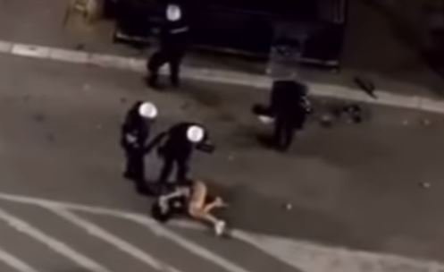 Uznemirujući snimak brutalnog prebijanja u Valjevu: Policajac pita pretučenog mladića na asfaltu „Jesi ti opozicionar?“