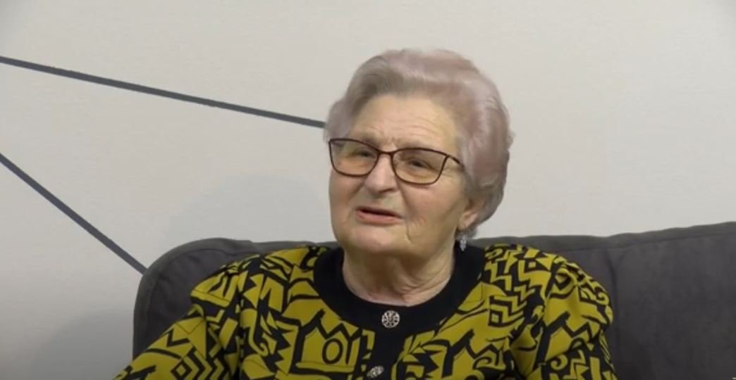Preminula Fatima Husejnović, žena koja je u Srebrenici 1993. zarobila generala UNPROFOR-a