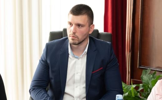 Edon Čauši odgovorio Jeleni Nedović: Nijesam dva u jedan - ja sam samo čovjek