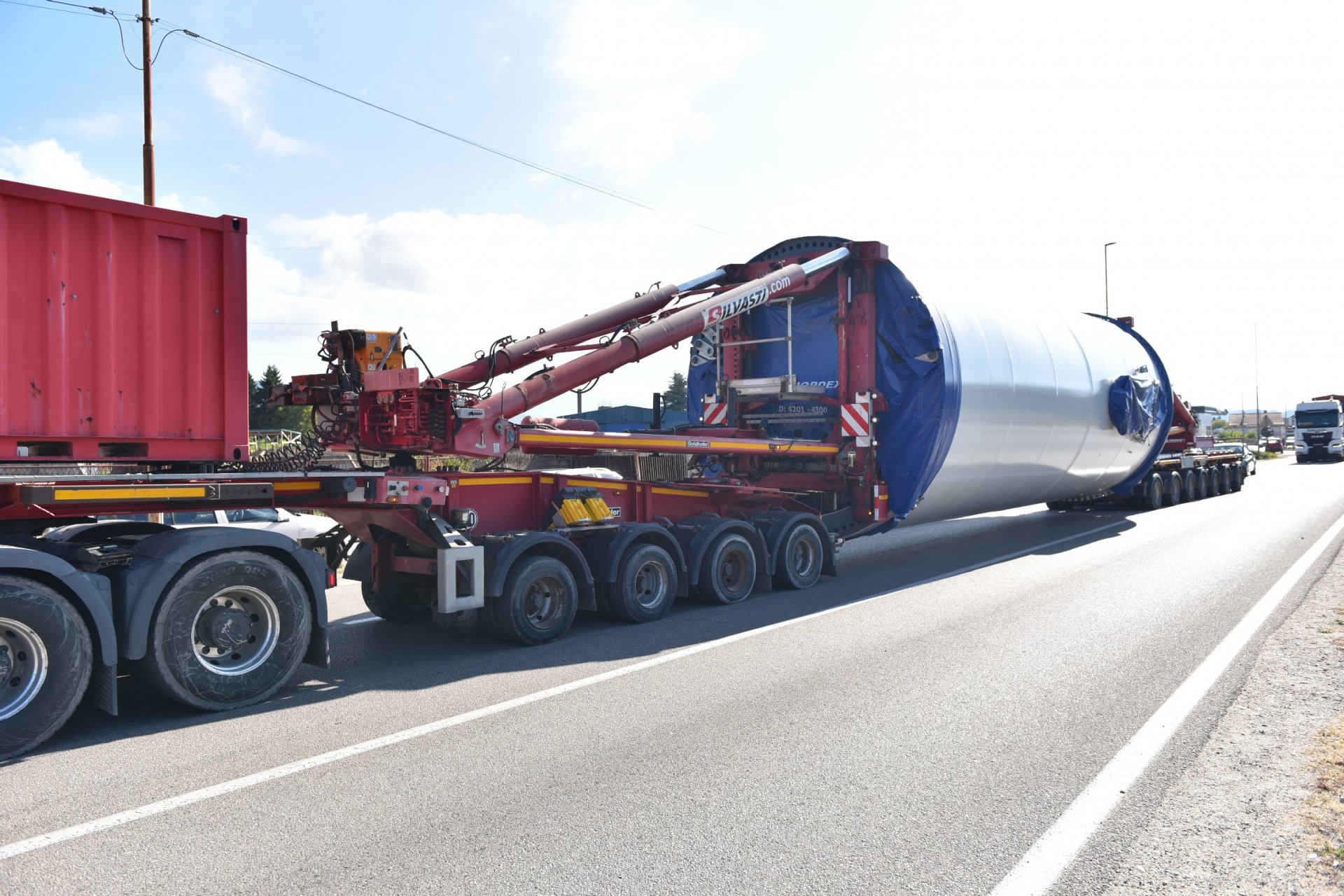 EPCG u punom zamahu – počeo transport opreme za VE Gvozd