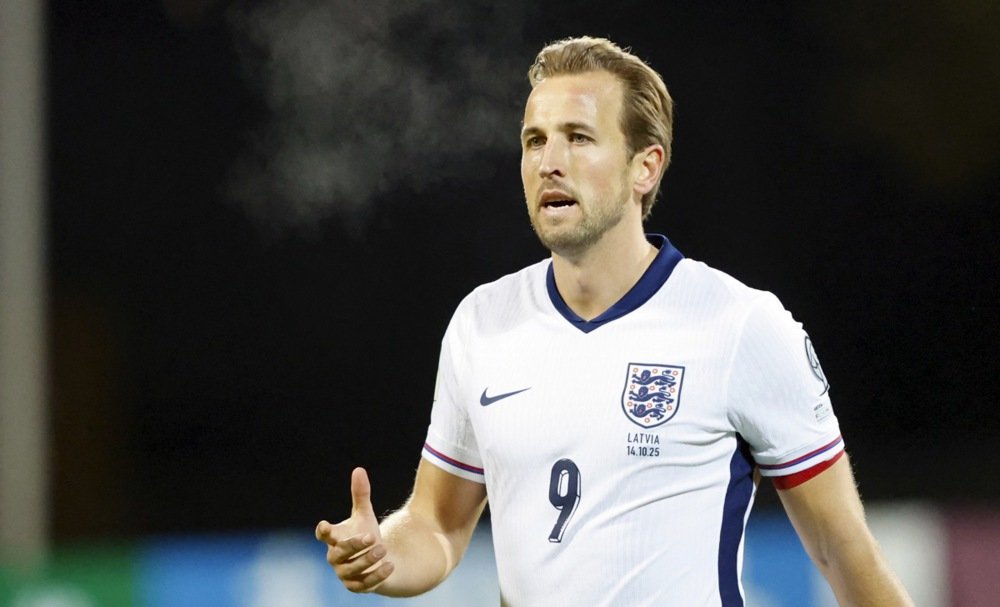 Belingem, Kejn i Rašford napadaju Srbe i Albance