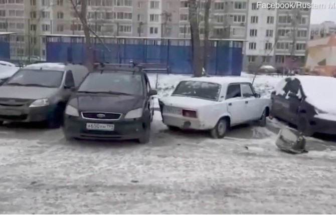 Zauzeo dva parking mjesta, drugi vozač uzeo brusilicu i riješio problem