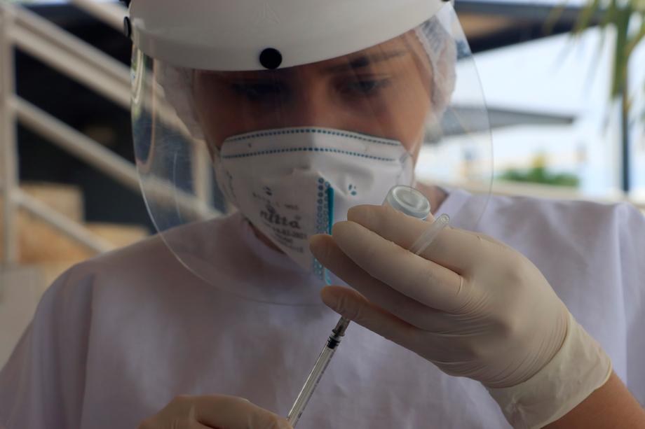 Francuska i Njemačka ne slušaju preporuke SZO; najavljuju treću dozu vakcine u septembru