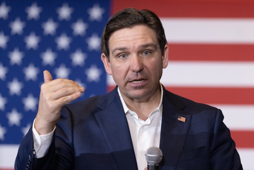 Guverner Floride DeSantis najavljuje novu imigrantsku pritvorsku ustanovu