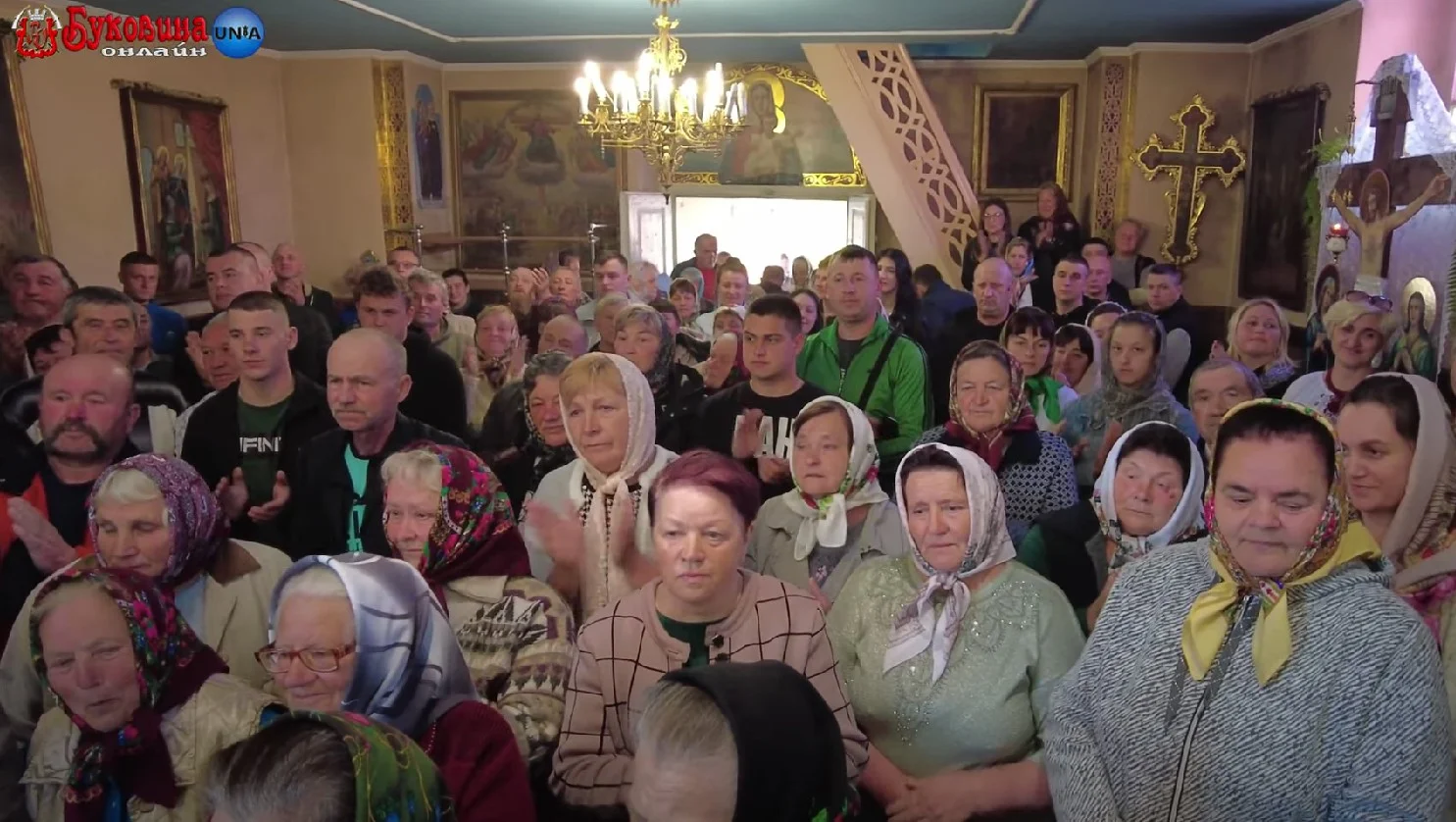 Slava Ukrajini! Parohije aklamacijom pristupaju autokefalnoj Crkvi