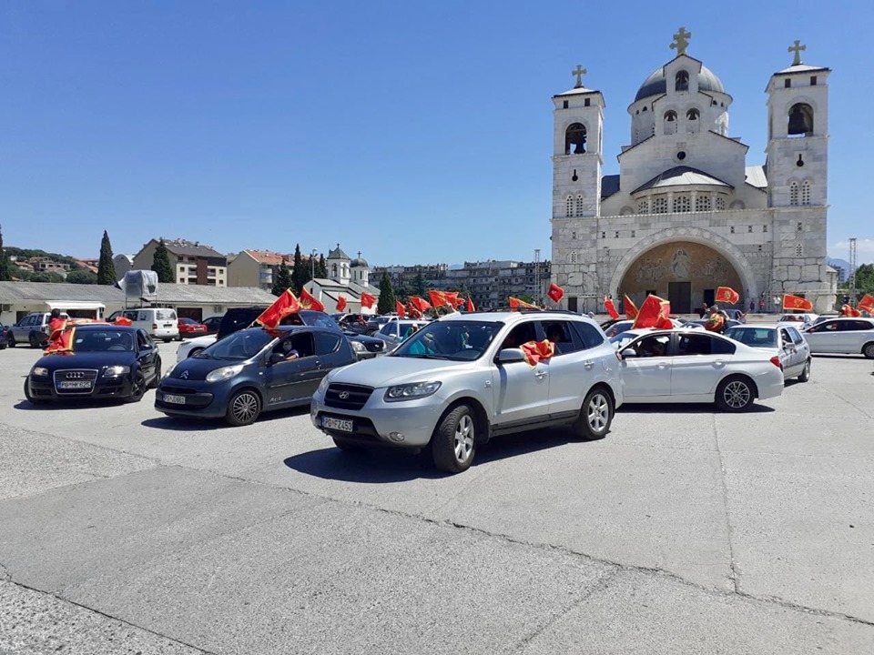 DA JE VJEČNA: Pogledajte slavlje na ulicama Podgorice, Cetinja, Nikšića, Kotora, Bijelog Polja...