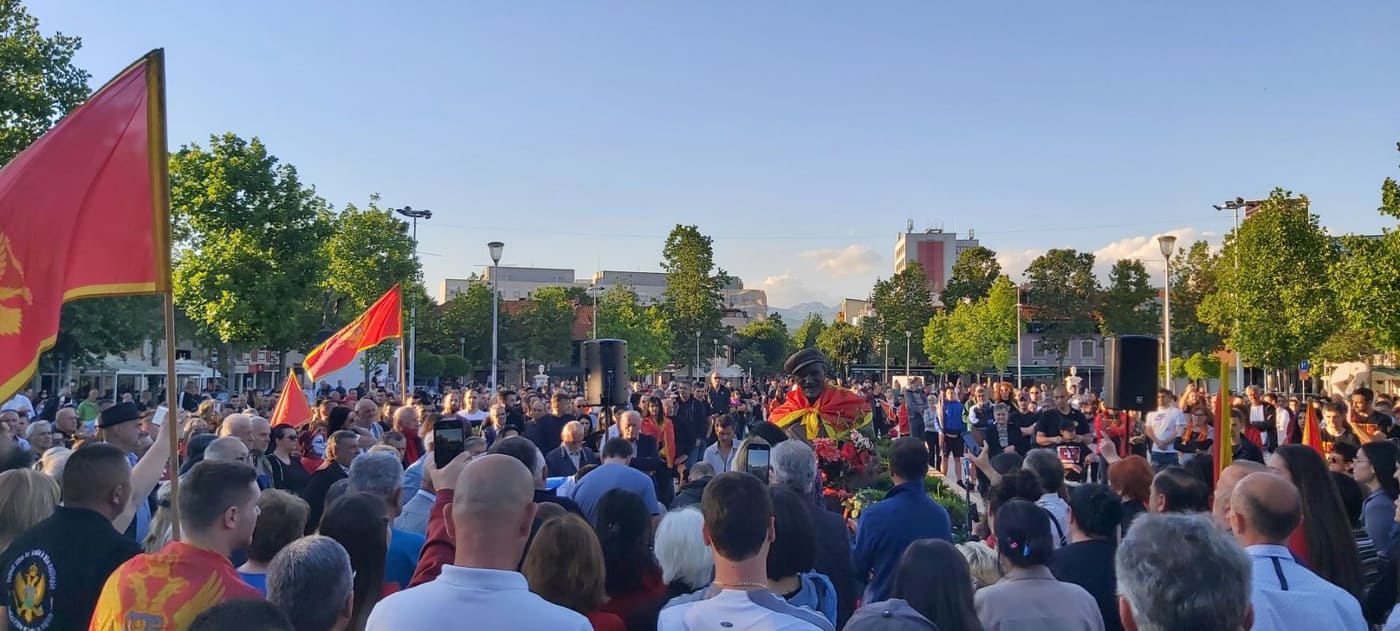 Protest u Nikšiću: Ne damo te Ljubo!