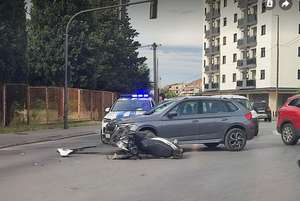 Saobraćajna nezgoda u Zagoriču: Sudar automobila i motora