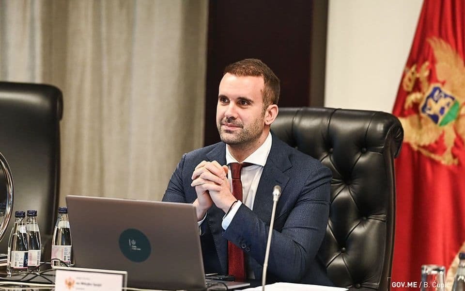 Spajić čestitao Ministarstvu finansija: Zaključena transakcija od 687 miliona eura, novac za vraćanje starih kredita i projekte, kamatna stopa 5,8%