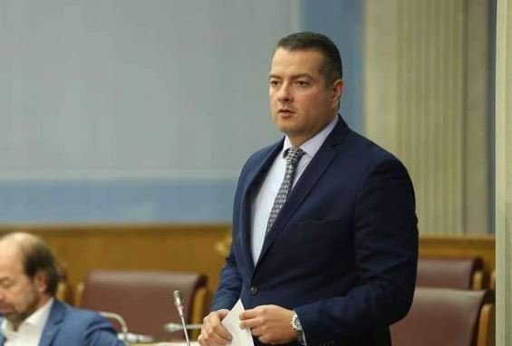 Vuksanović: Čestitke za dostojanstvo crnogorskim navijačima, skandalozno ponašanje hrvatskih