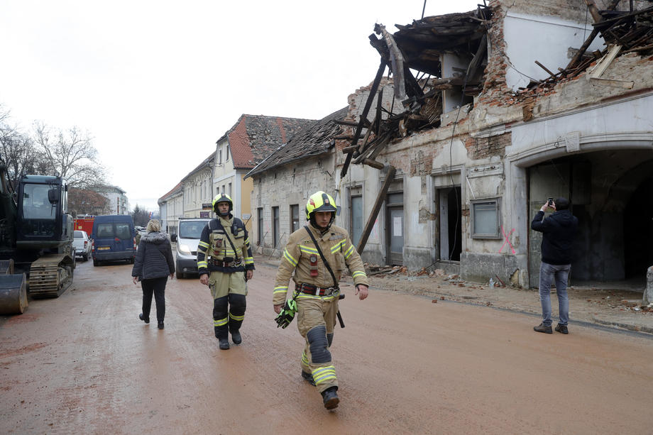 Zemljotres u Petrinji pomjerio Sisak za 10, a Petrinju 15 centimetara ka istoku