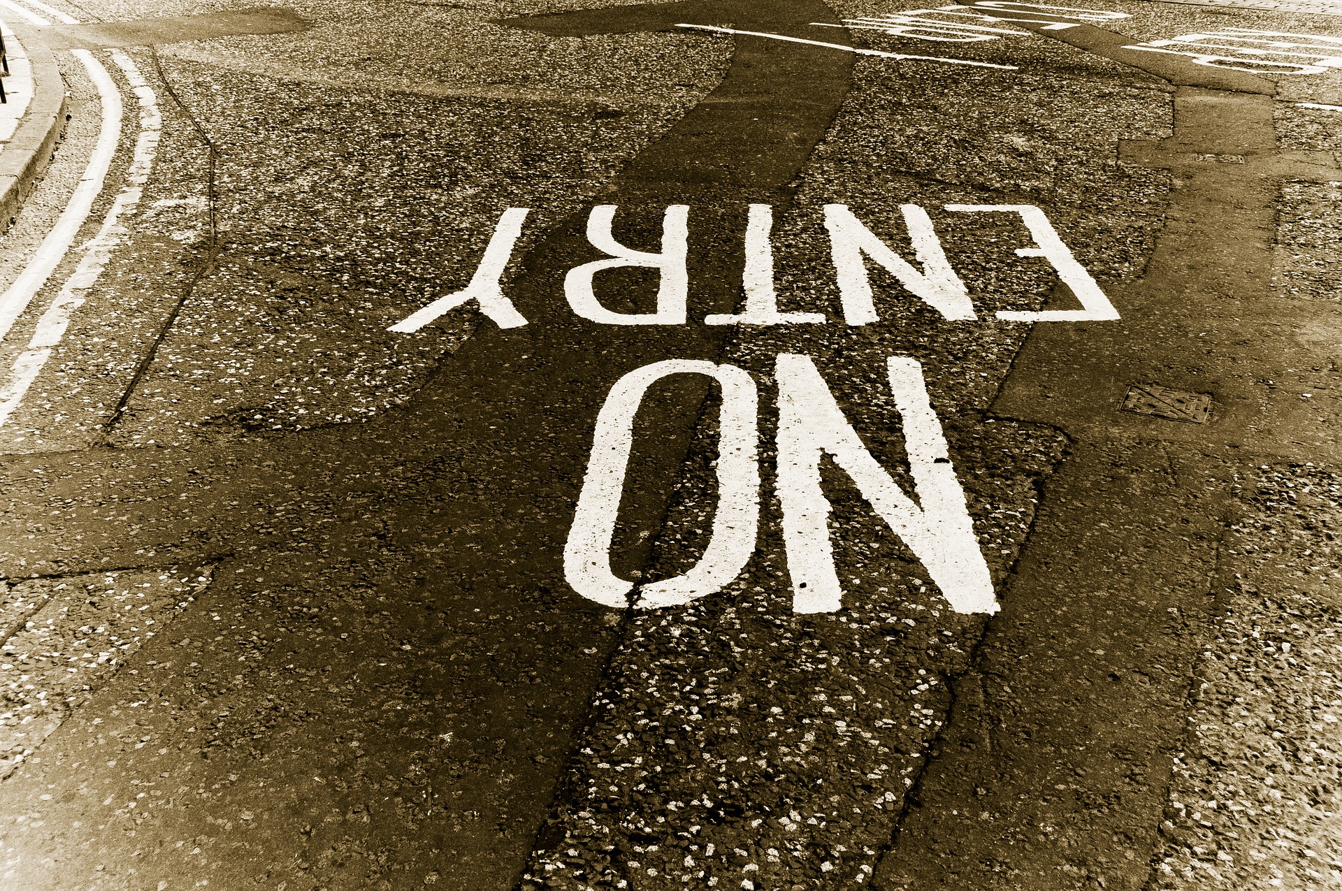 идти к цели цитаты. картинка как переходить дорогу. остановись дорогая. посмотри по сторонам на дороге. цитаты со смыслом.