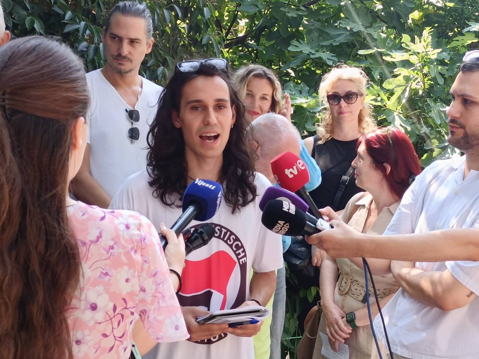 Ispred Vile Gorica poručeno: Gledamo kako se, iza zatvorenih vrata, gase zakoni, gase procedure, gase vrijednosti... Protest sjutra u 19:30h