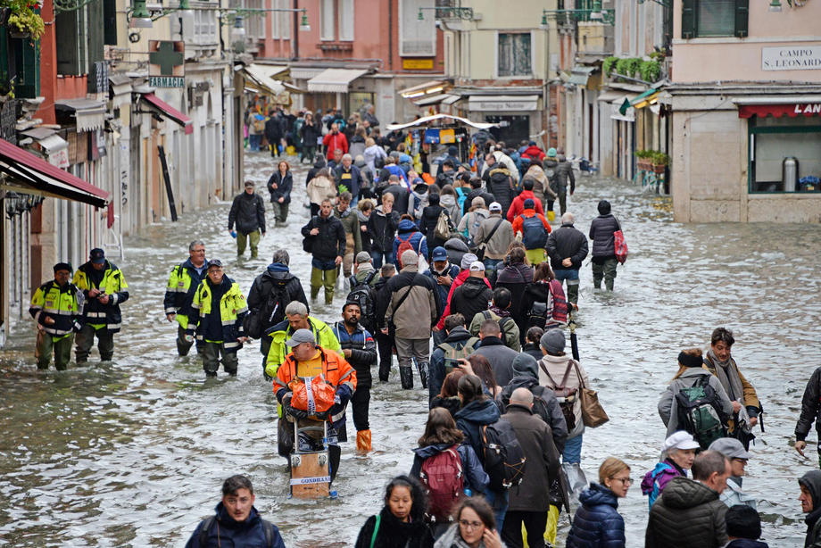 Venecija: Nivo vode porastao, stradale dvije osobe