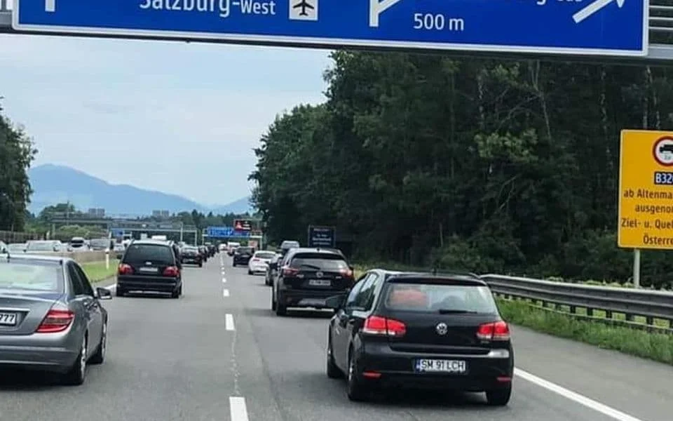 Iz Njemačke, Luksemburga i Austrije kreće auto-kolona prema Crnoj Gori