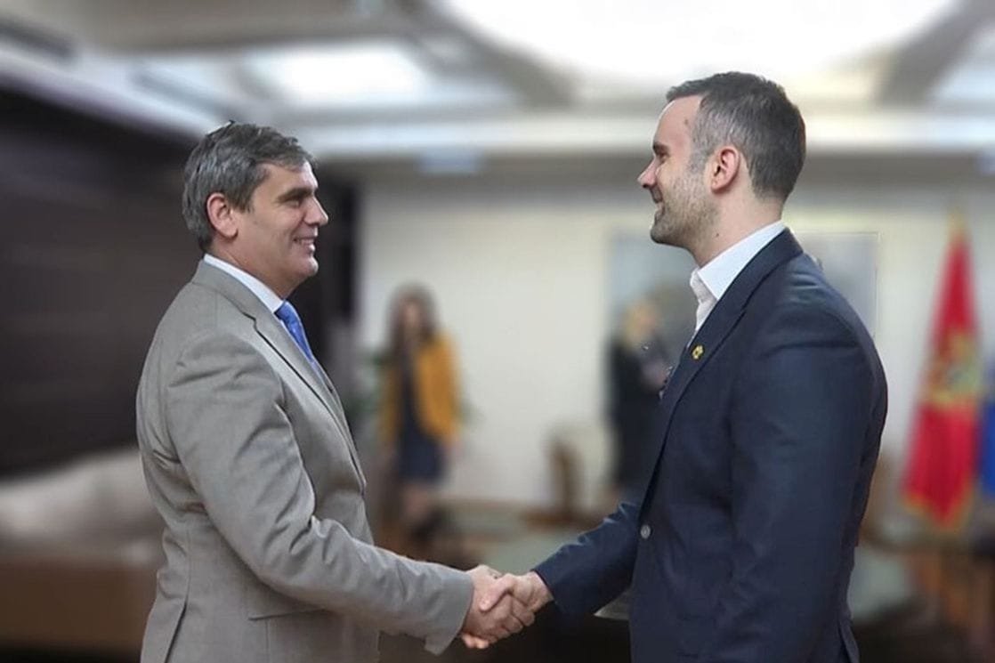 Ibrahimovićeva supruga zaposlena u CEDIS-u, kćerka dobila posao u MVP