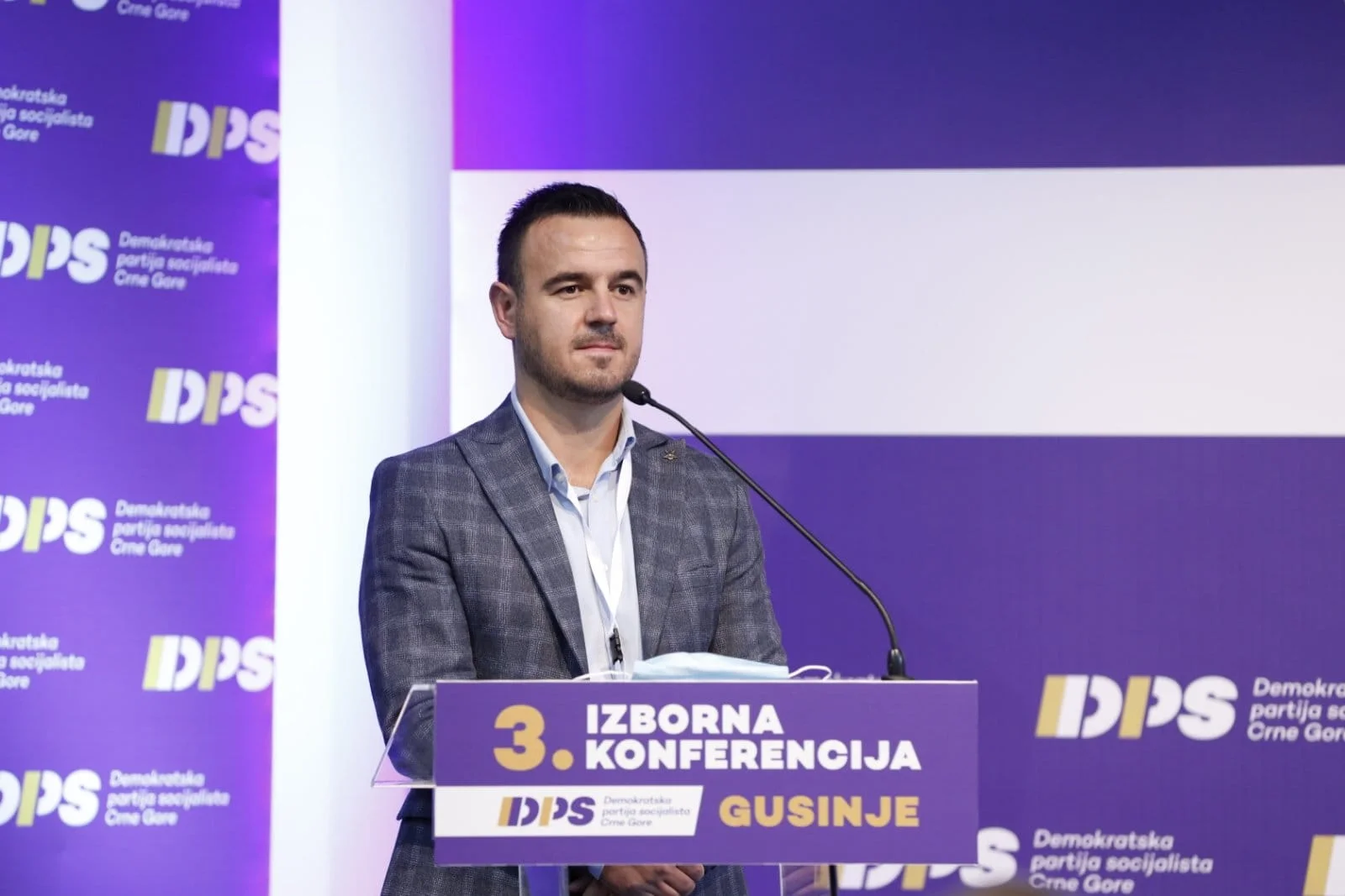 Damjanović: Apsolutna podrška slobodnim ljudima koji izražavaju protest zbog partijskog zapošljavanja u Gusinju, izborićemo se za naše mlade ljude