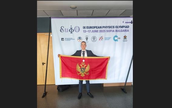 Jovanu Jankoviću bronzana medalja na 9. Evropskoj olimpijadi iz fizike