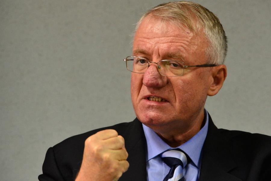 Šešelj: Hagu mogu da me isporuče samo vezanog u kavezu