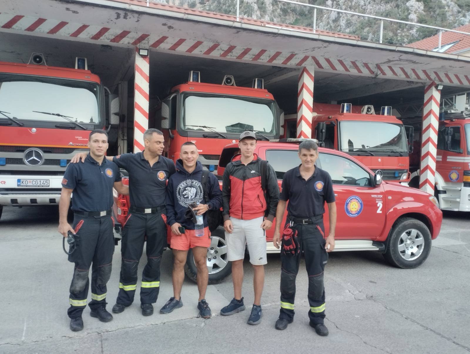 Mladići iz Podgorice se izgubili na padinama brda Pestingrad, vatrogasci ih pronašli nakon sat i po