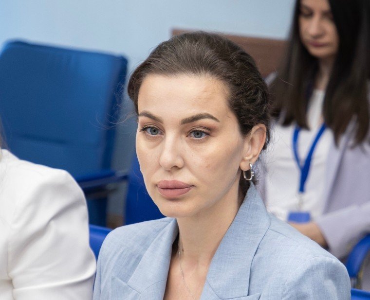 Laković: Svaka žena mora biti zaštićena  - i u Skupštini i van nje