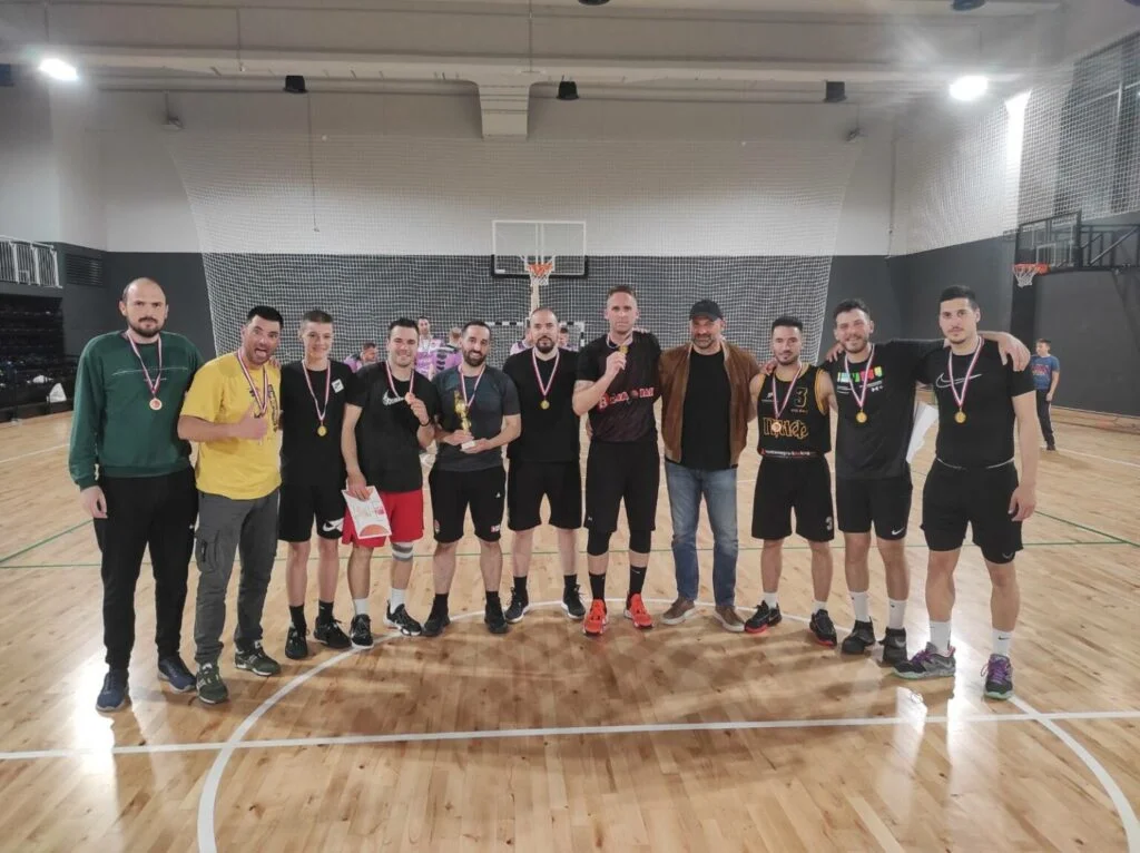 Rekreativna košarkaška liga: Trofej ide na Cetinje