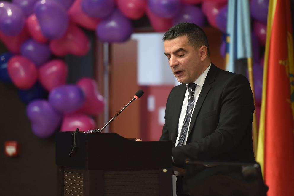 Predsjednik Opštine Tivat podnio izvještaj Dječjem parlamentu