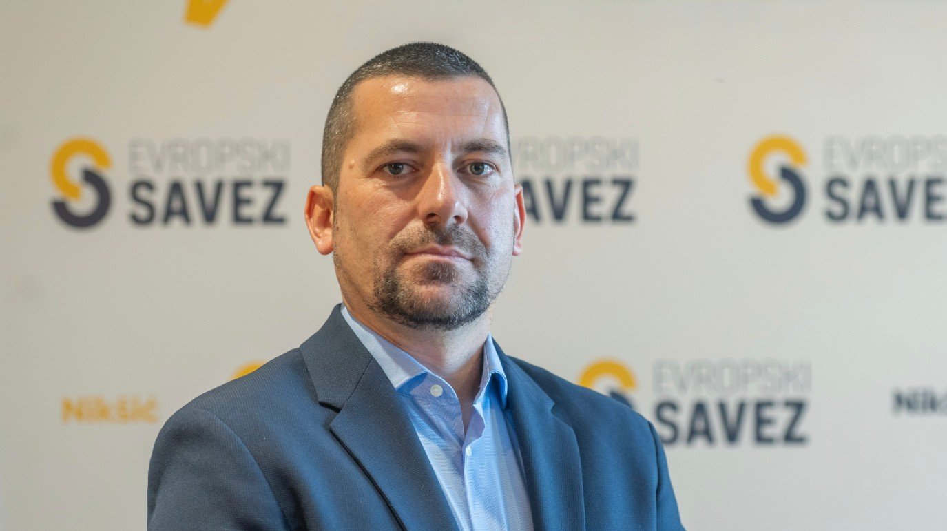 Perović: Predosjeća li i nikšićki PES obnovu kapele na Lovćenu? Predsjednica SO Nikšić aplaudira toj ideji