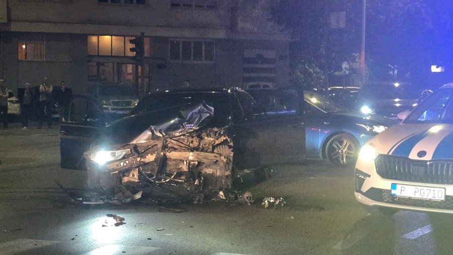 Silovit sudar dva vozila u Podgorici, dvije osobe povrijeđene
