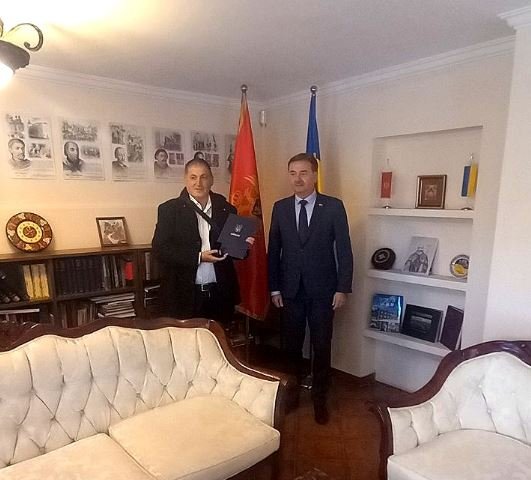 Božidaru Proročiću uručeno priznanje Ćilibarsko srce