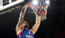 Efes na korak od titule