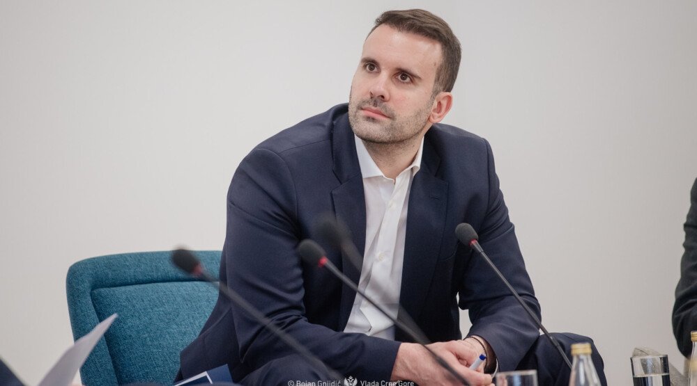 Spajić: Crna Gora ne učestvuje u programu slanja migranata iz UK na Balkan