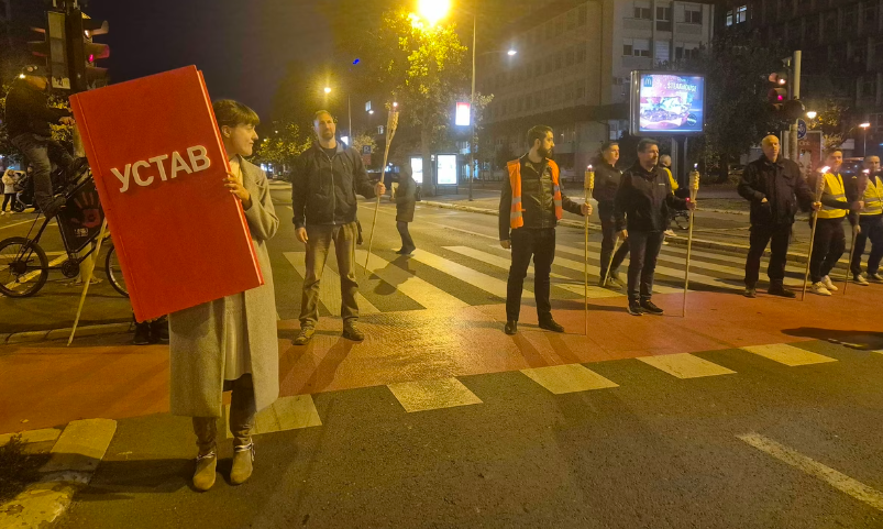 Marš slobode u Novom Sadu: Održan performans za medijske slobode