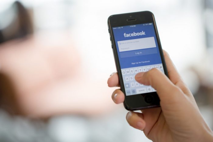 Evo kako da saznate ko vam gleda profil na Facebooku!