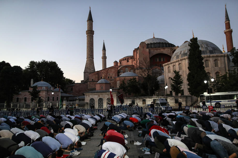 Erdogan: Prva molitva u džamiji Aja Sofija biće 24. jula