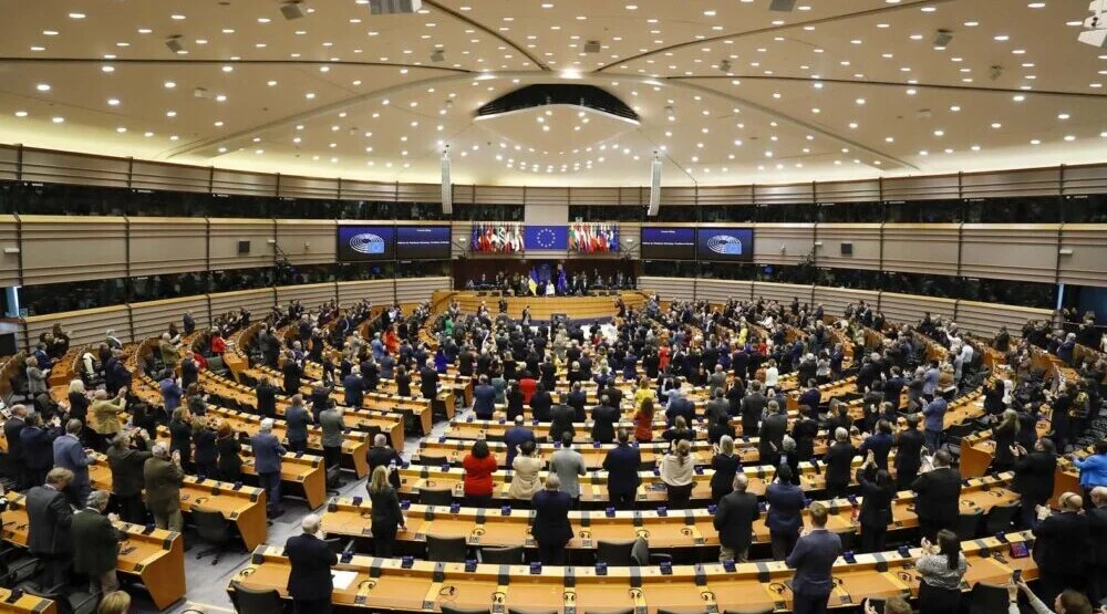 Evropski parlament odao počast Srebrenici, od Srbije zatraženo da preuzme odgovornost za genocid