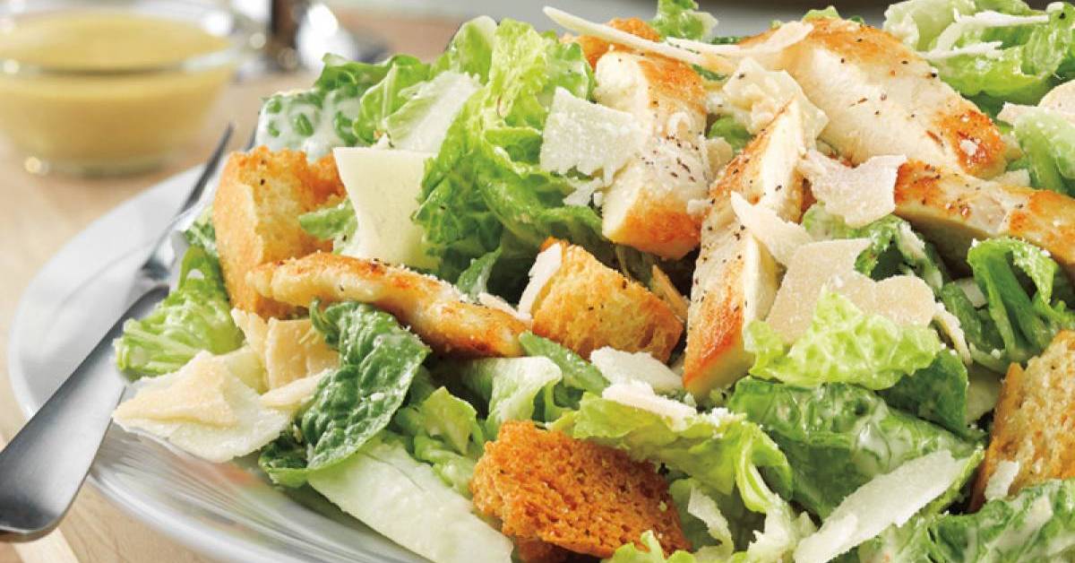 Pet recepata za pripremu Cezar salate: Savršen ljetnji obrok