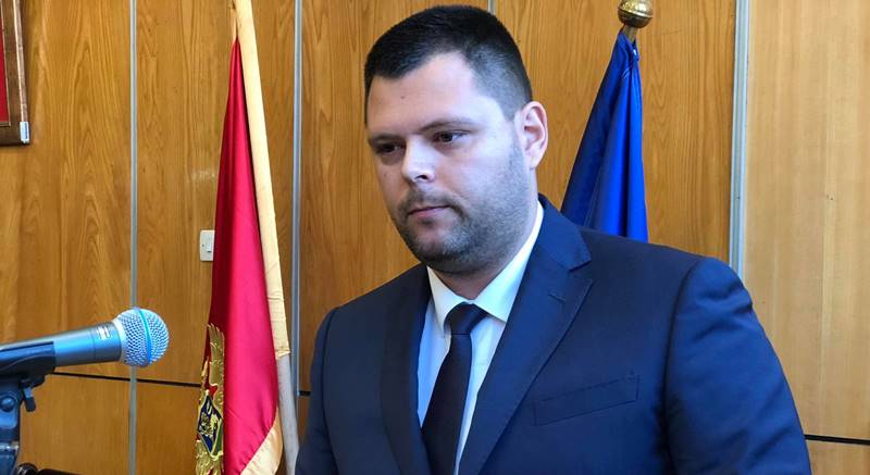 Kovačević: Problematično je što se čin desio u centru, tek onda što je spomenik bio pokriće