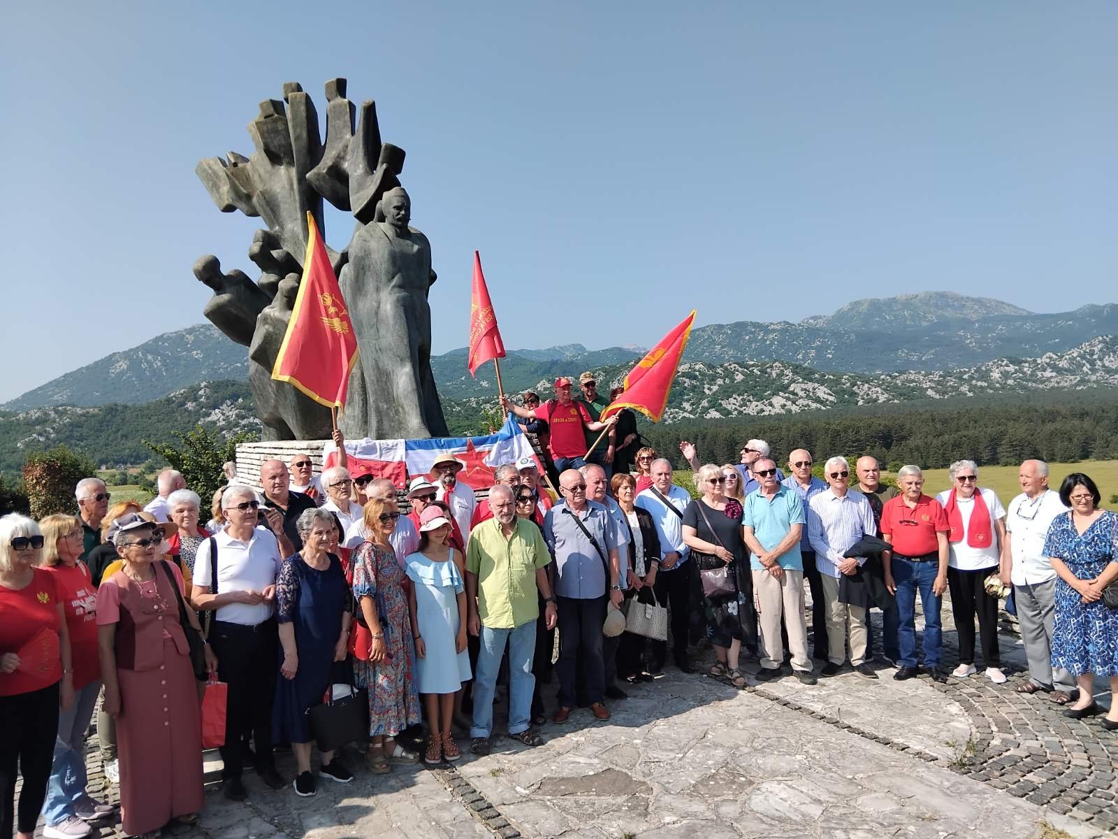 Amfilohije u Kolašinu, Ljubo Čupić u četničke ruke
