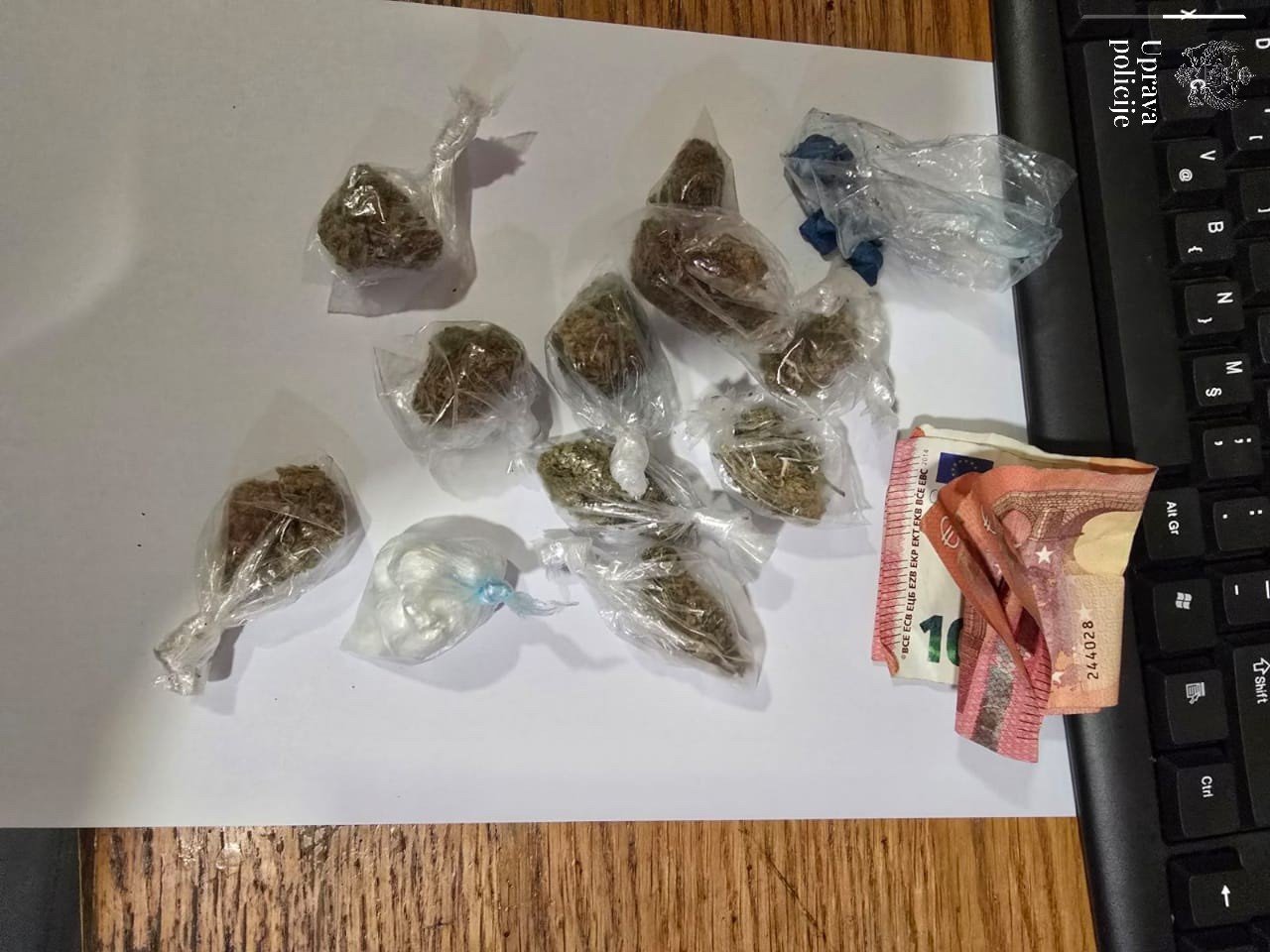 Na primorju pronađeni marihuana, kokain, ekstazi, uhapšeno devet osoba