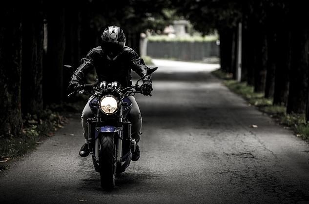Čitaoci: Grupa motorista pravi buku do ranih jutarnjih sati na podgoričkom bulevaru; Policija: Patrole kontrolišu i sankcionišu