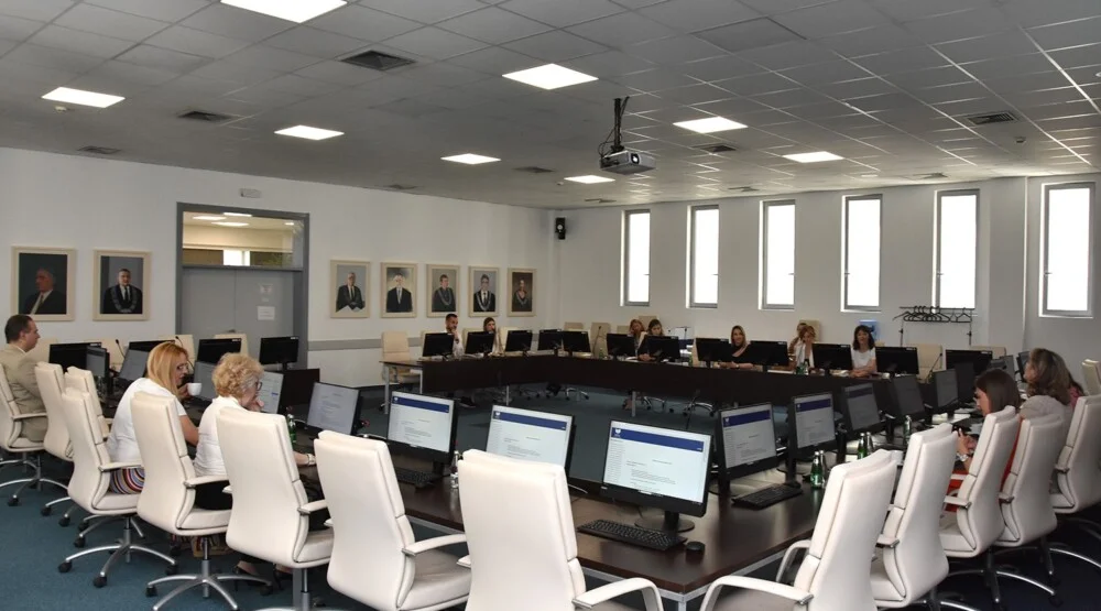 Upravni odbor UCG: Za osnovne studije predloženo 3.174 mjesta, za master 1.760