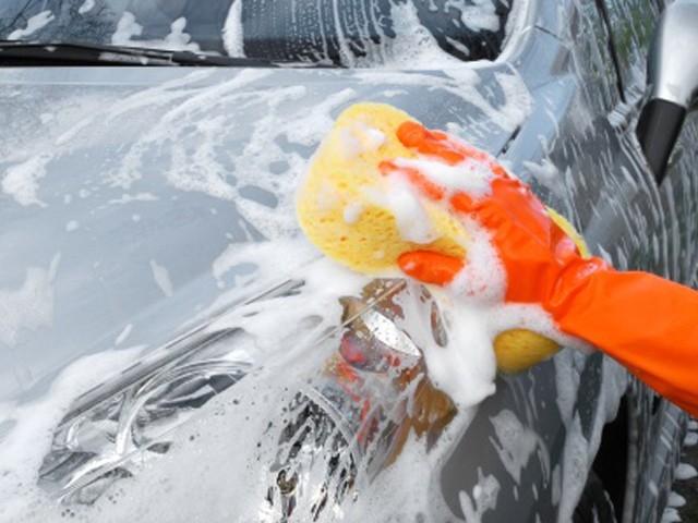 Pranje vozila u doba korone: Kako da ubijete virus u automobilu, a da ne oštetite unutrašnje površine