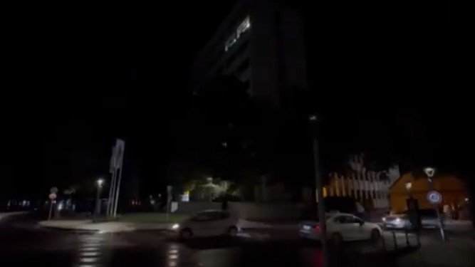 Pogledajte light show: Muratović - SDT nijemo na zloupotrebu novca građana, Nikšić sve dublje tone u mrak