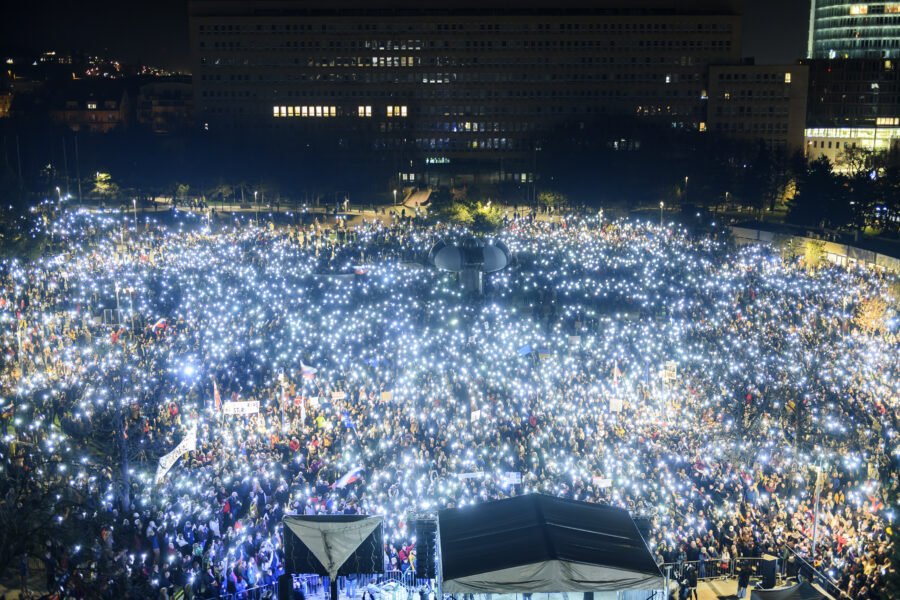 Demonstracije u Bratislavi protiv plana slovačke vlade da reformiše javnu radioteleviziju