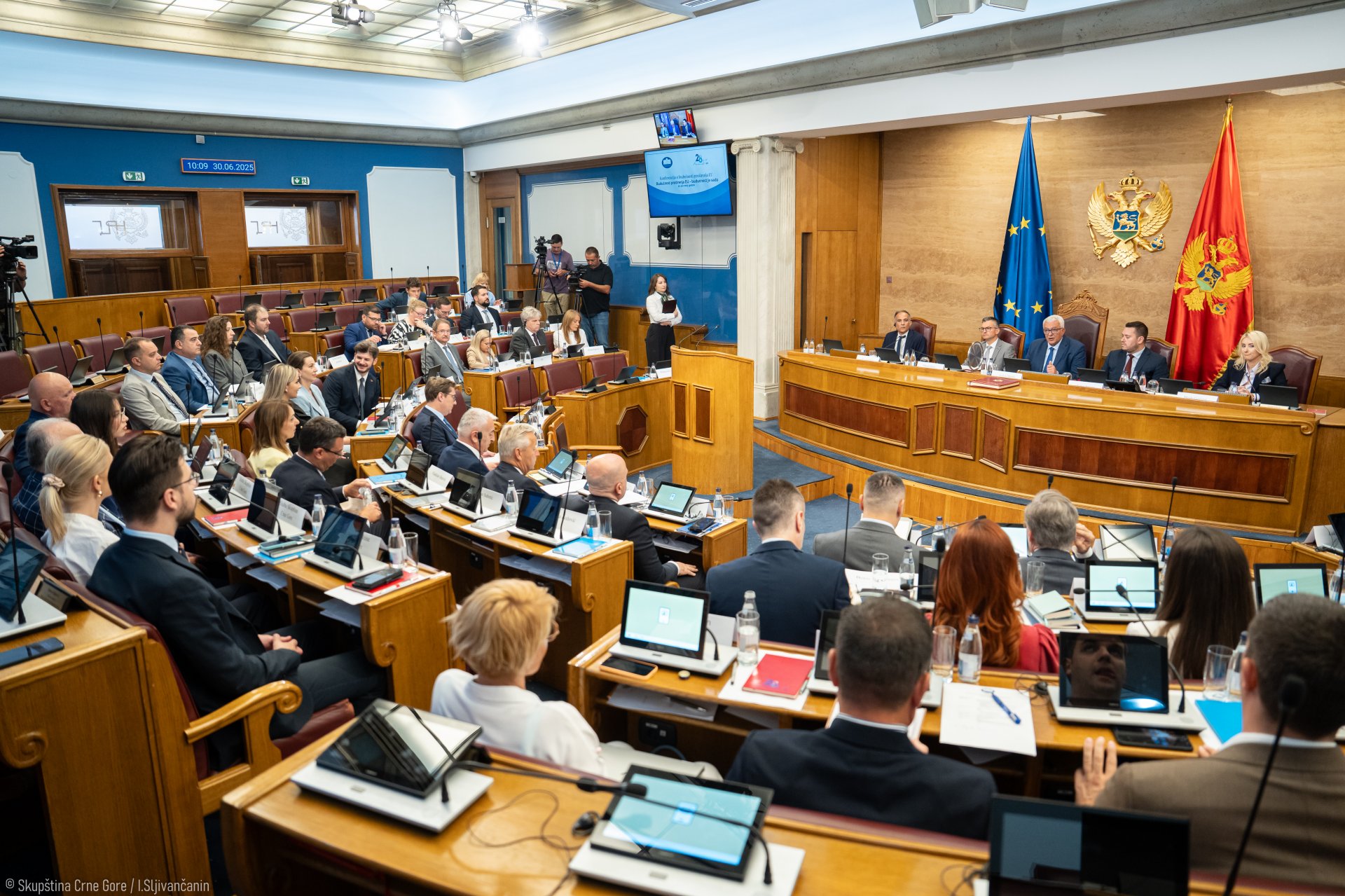 Šarec: Konstantne izborne trke koče rad političkih institucija; Rakočević: Uz direktivu iz Beograda opstruira se evropski put Crne Gore